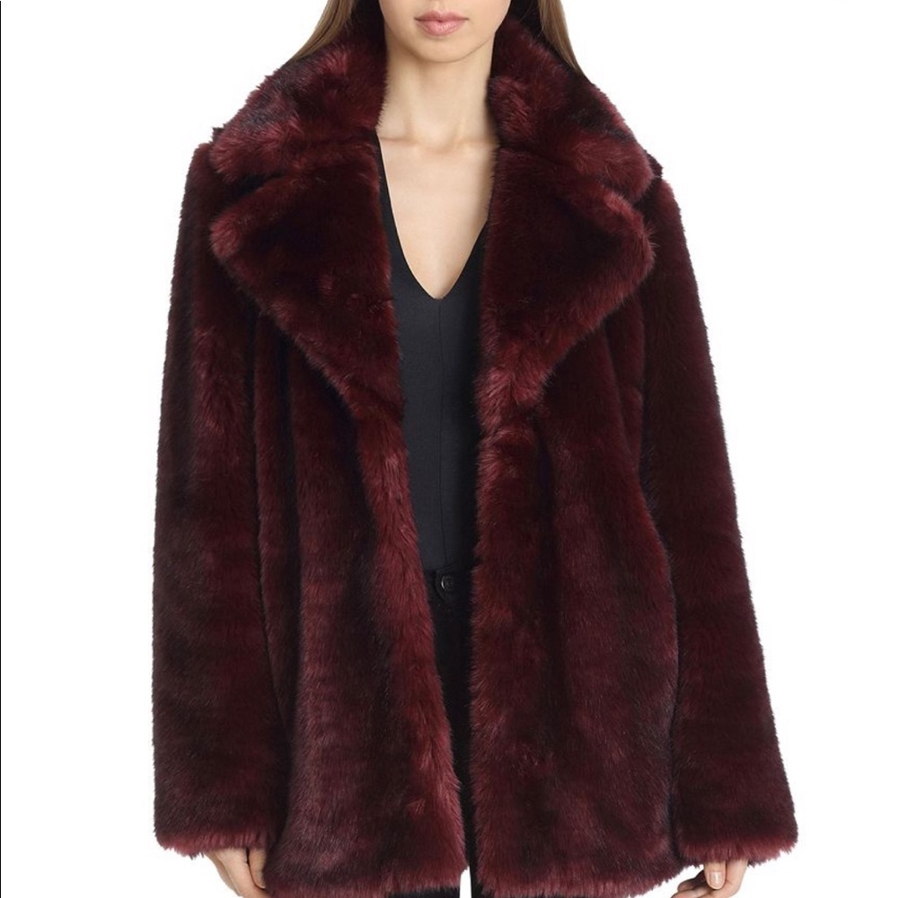 NWT Oversized Faux Fur Coat in Wine 🍷 XS